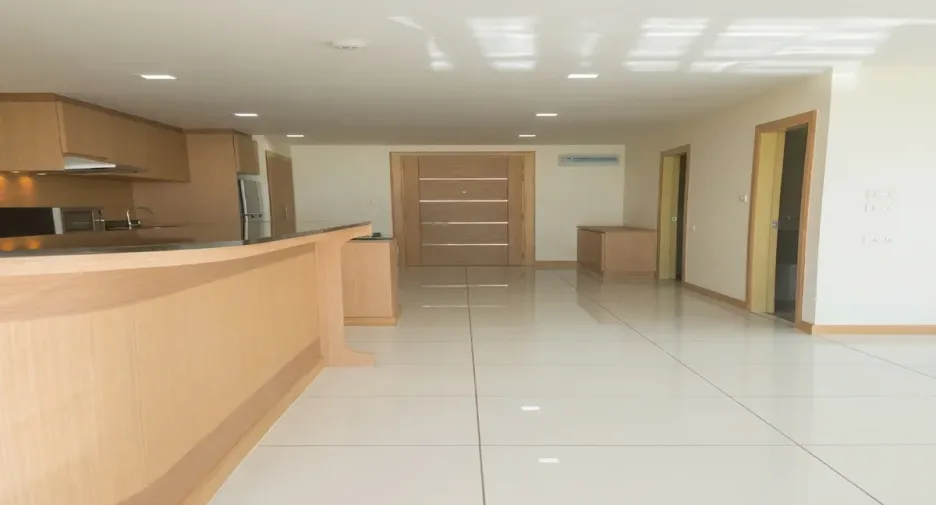 For sale 3 bedrooms condo in Sattahip, Chonburi