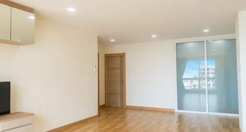 For sale 3 bedrooms condo in Sattahip, Chonburi