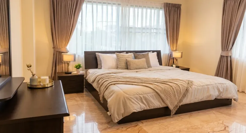 For sale 4 bedrooms house in East Pattaya, Pattaya