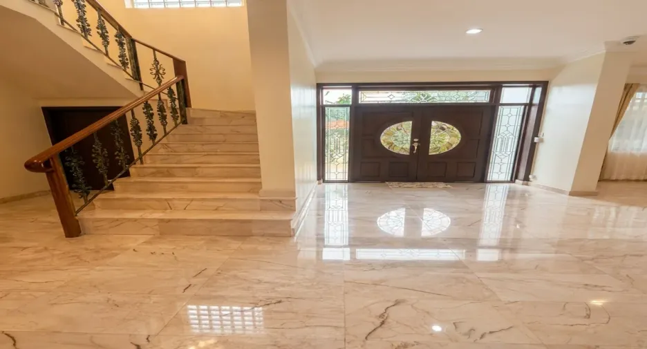 For sale 4 bedrooms house in East Pattaya, Pattaya