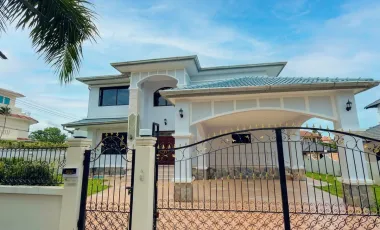 For sale 4 bedrooms house in East Pattaya, Pattaya