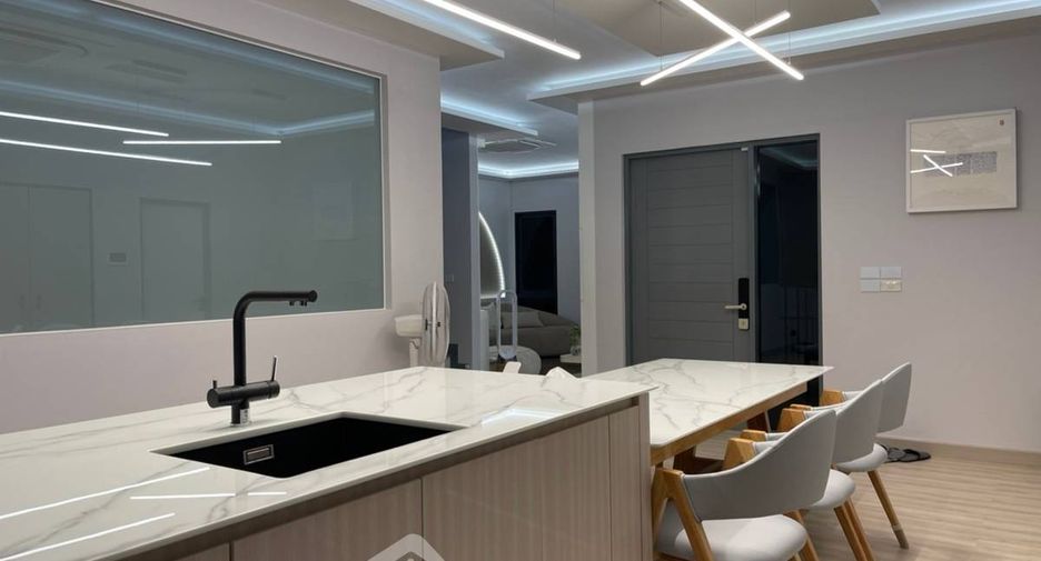 Haus zum Kauf mit 4 Zimmer in Prawet, Bangkok