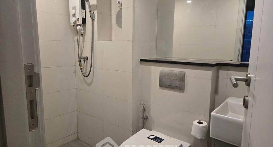 Продажа 1 кровать кондо в Сатхон, Бангкок