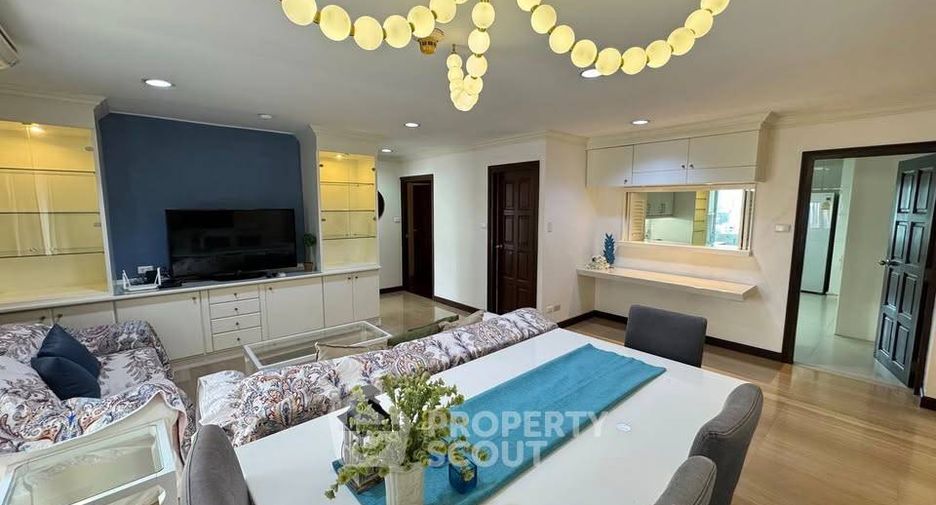À vendre 3 chambres condo à Watthana, Bangkok
