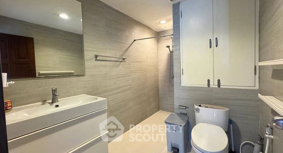 À vendre 3 chambres condo à Watthana, Bangkok