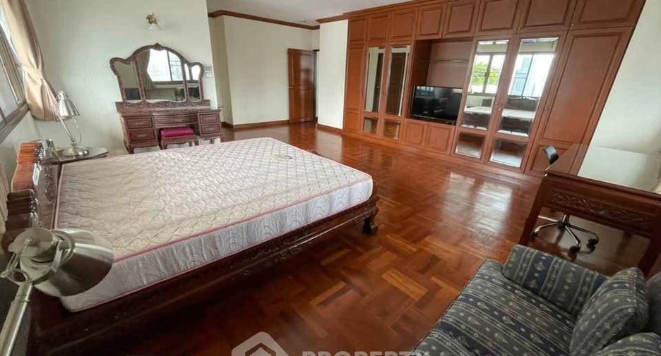 Wohnung zur Miete mit 3 Zimmer in Watthana, Bangkok