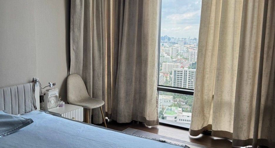 For rent 2 bedrooms condo in Watthana, Bangkok