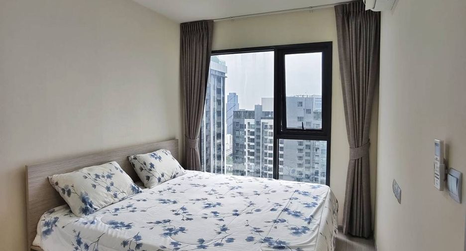 For rent 2 bedrooms condo in Huai Khwang, Bangkok