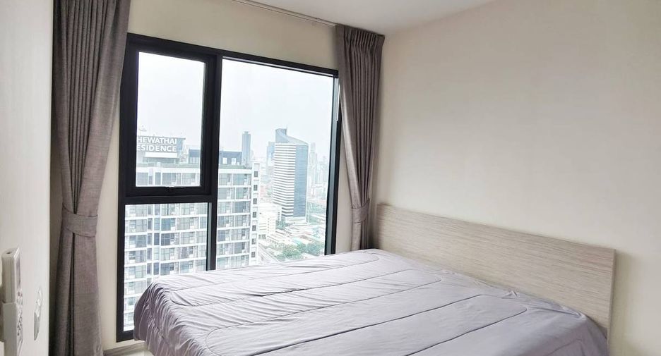 For rent 2 bedrooms condo in Huai Khwang, Bangkok