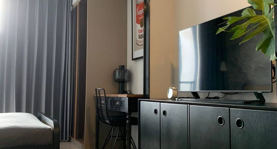 For rent 1 bed condo in Huai Khwang, Bangkok