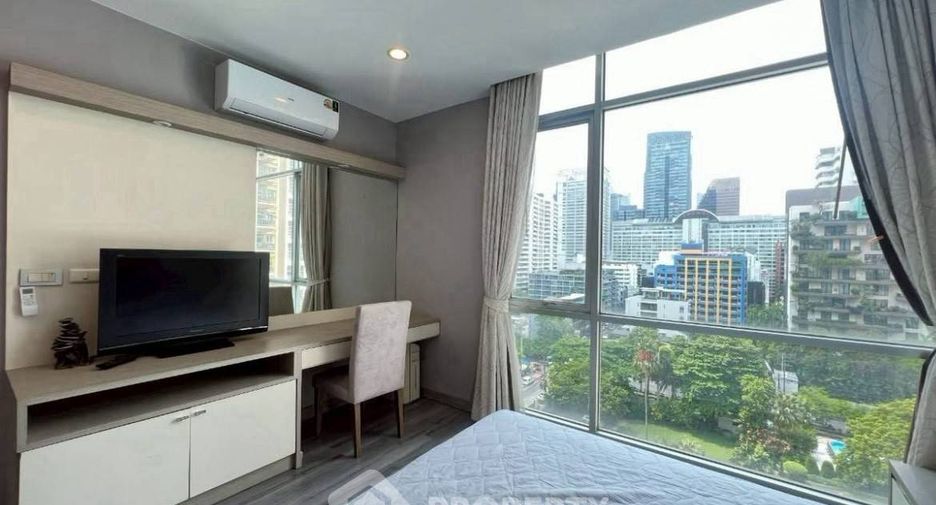 For rent 2 bedrooms condo in Watthana, Bangkok