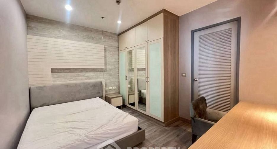 For rent 2 bedrooms condo in Watthana, Bangkok