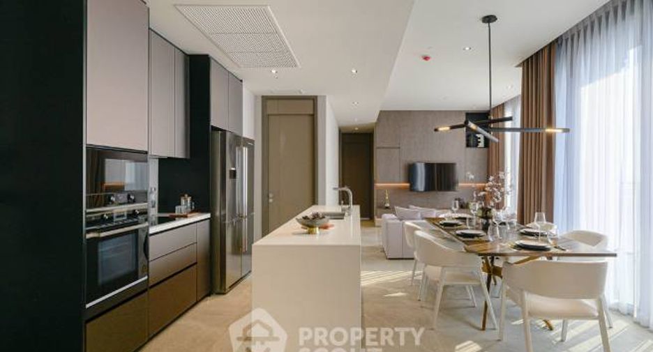 For rent 3 bedrooms condo in Khlong Toei, Bangkok