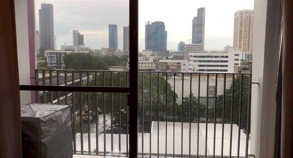 For rent 1 Beds condo in Watthana, Bangkok