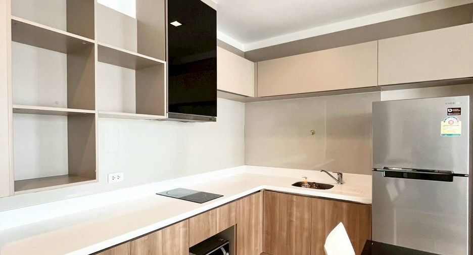 For rent 2 bedrooms condo in Sathon, Bangkok