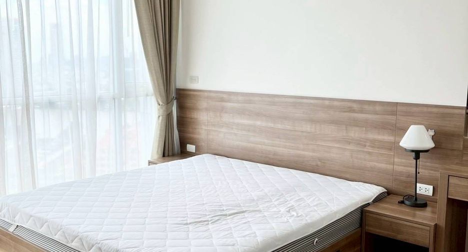 For rent 2 bedrooms condo in Sathon, Bangkok