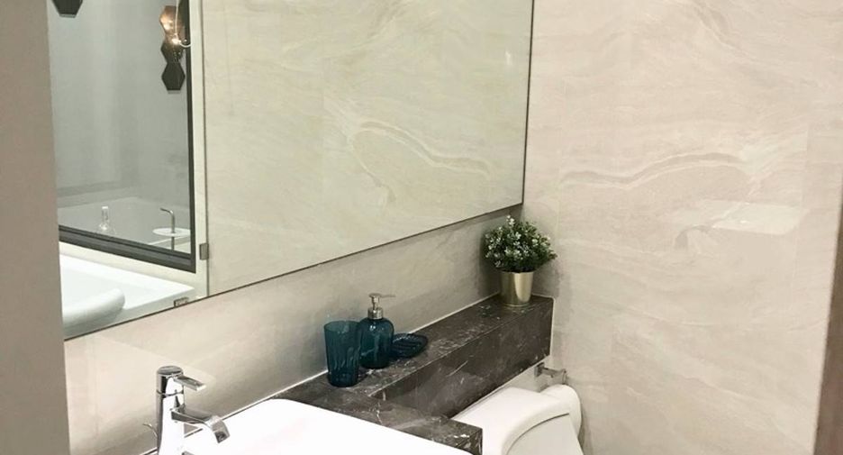 For rent 1 bed condo in Bang Rak, Bangkok