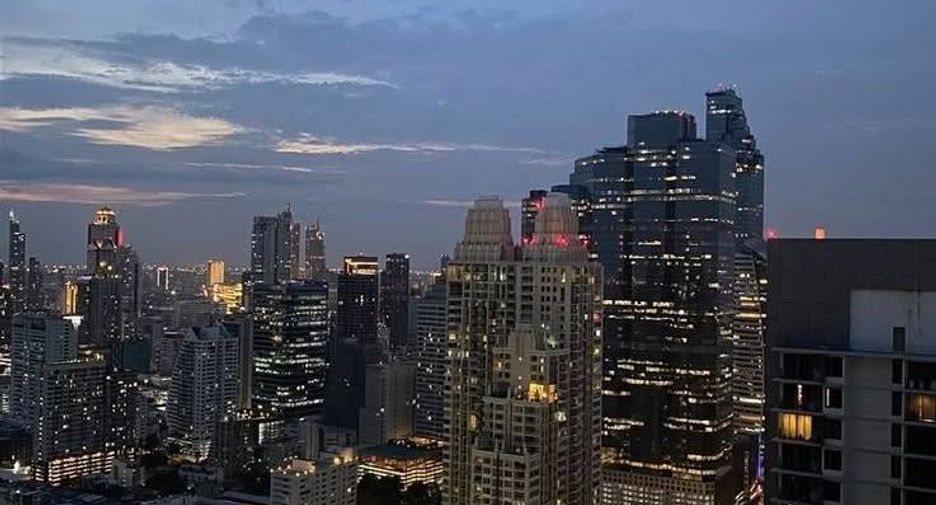 Condo en alquiler de 1 habitaciones en Sathon, Bangkok