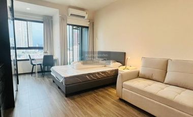 Condo en alquiler de 1 habitaciones en Khlong Toei, Bangkok