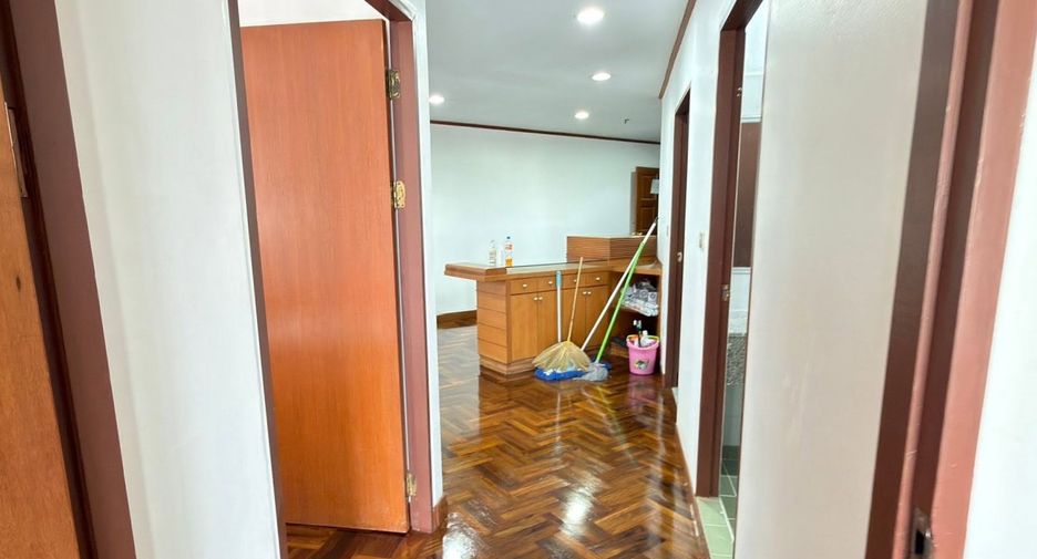 Wohnung zur Miete mit 2 Zimmer in Watthana, Bangkok