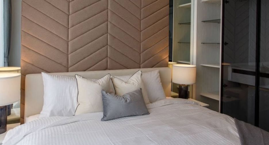 Condo en alquiler de 2 habitaciones en Pathum Wan, Bangkok