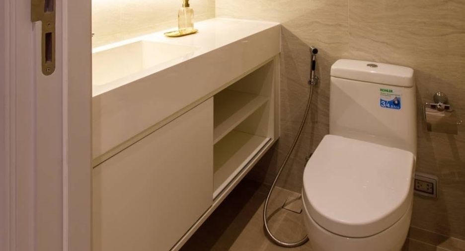 Condo en alquiler de 2 habitaciones en Pathum Wan, Bangkok