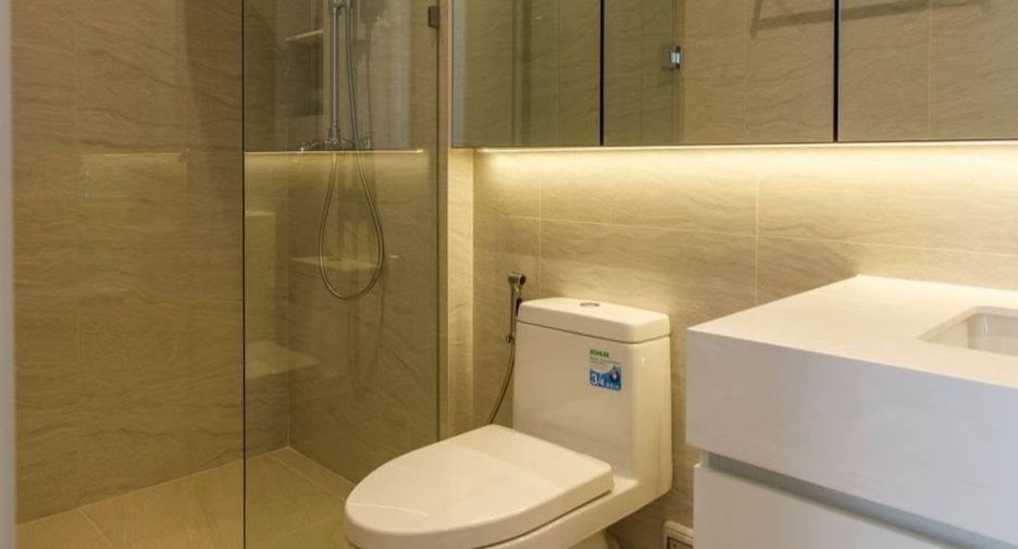 Condo en alquiler de 2 habitaciones en Pathum Wan, Bangkok
