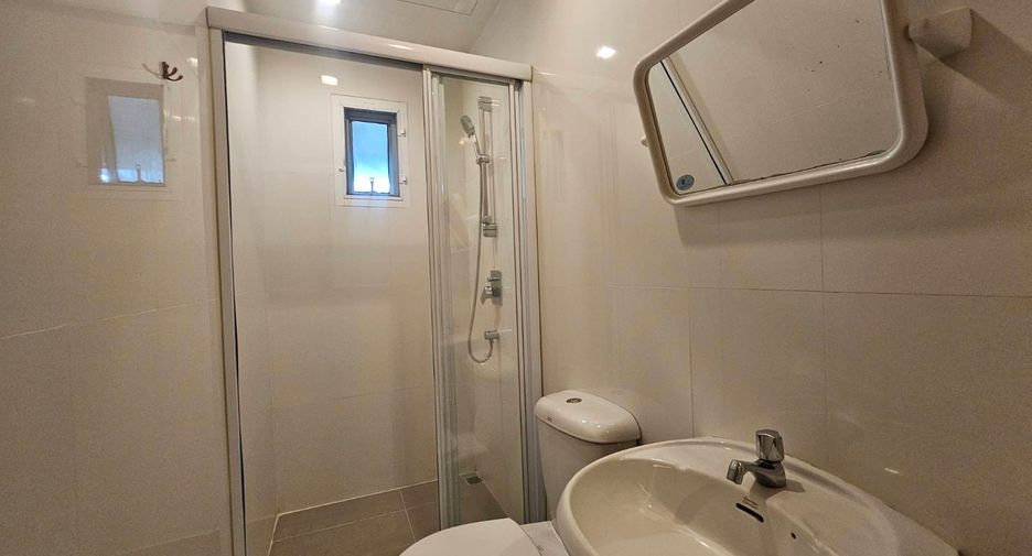 À louer 2 chambres condo à Khlong Toei, Bangkok