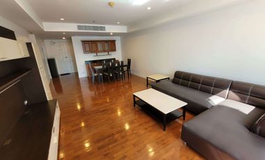 For rent 3 bedrooms condo in Khlong Toei, Bangkok