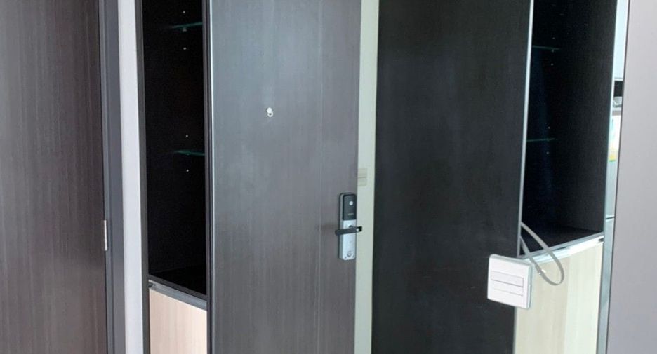 Condo en alquiler de 2 habitaciones en Khlong Toei, Bangkok
