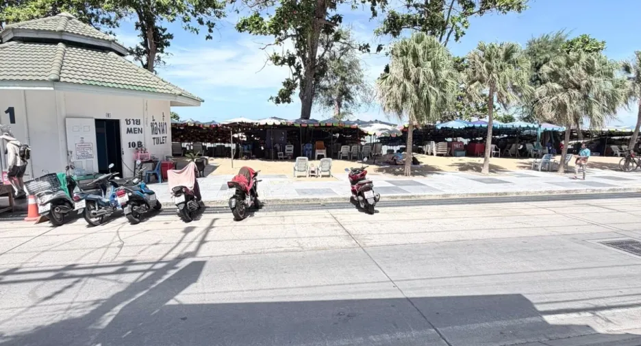 ขาย 4 ห้องนอน พื้นที่ค้าปลีก ใน พระตำหนัก, พัทยา