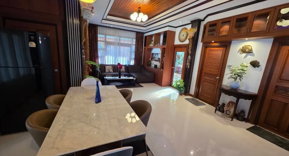 For sale 3 bedrooms villa in Huay Yai, Pattaya