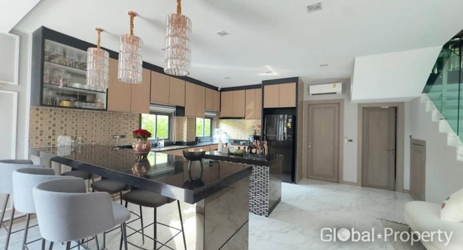 Haus zum Kauf mit 3 Zimmer in Huay Yai, Pattaya