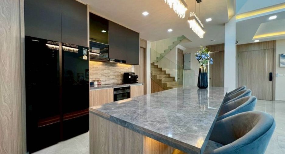 For sale 5 ベッドルーム house in East Pattaya, Pattaya