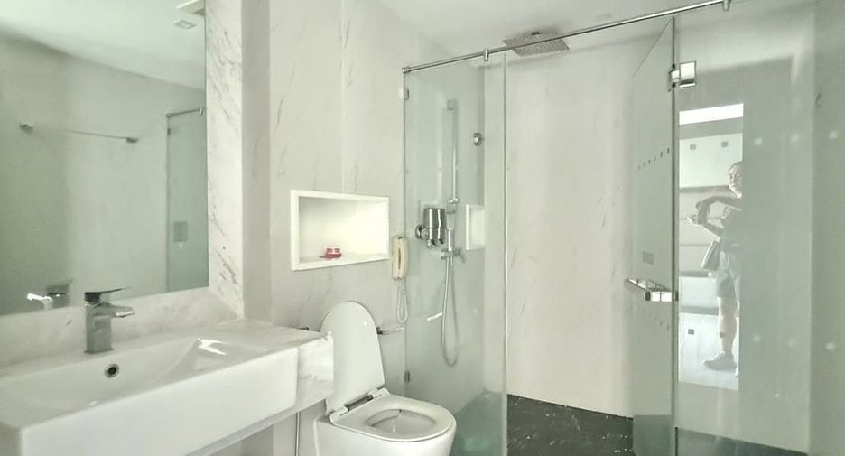 For sale 2 bedrooms condo in Pratumnak, Pattaya