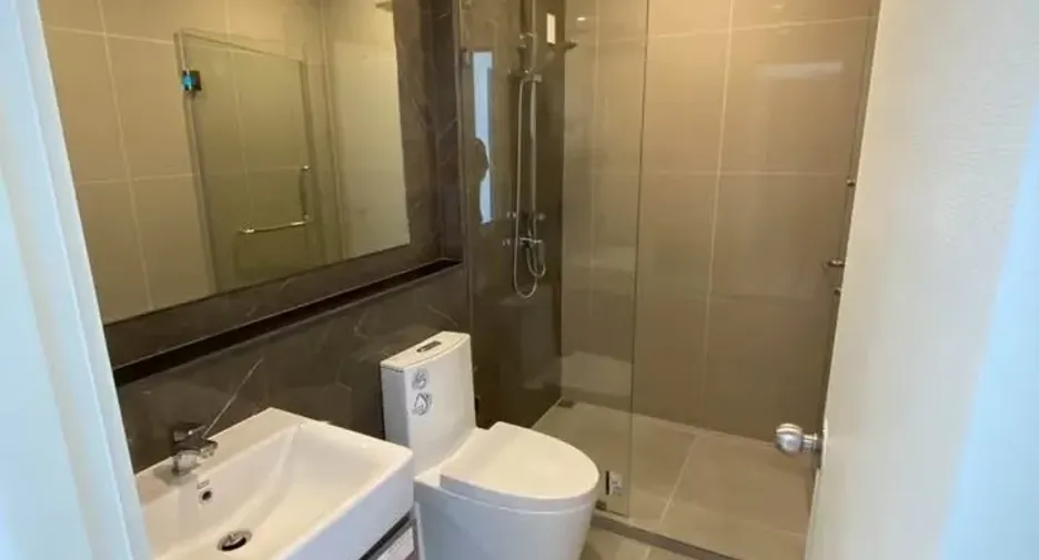 Продажа 2 спальни кондо в Щаттхана, Бангкок