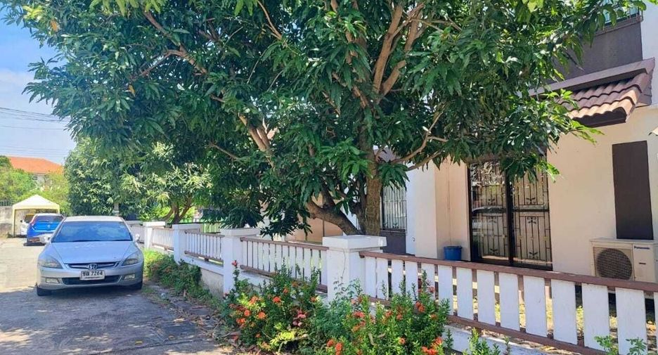 Haus zur Miete mit 3 Zimmer in Mueang Chon Buri, Chonburi