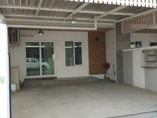 For rent 3 bedrooms townhouse in Mueang Chiang Mai, Chiang Mai