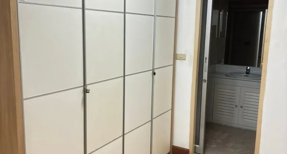 For sale 1 Beds condo in Watthana, Bangkok