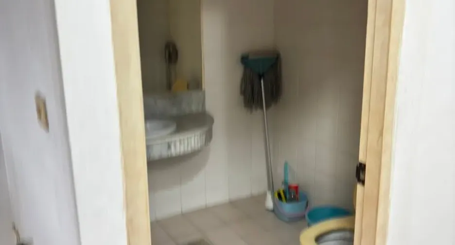 For sale 1 Beds condo in Watthana, Bangkok