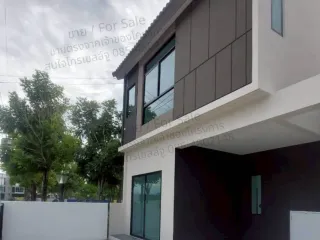 出售 和 出租 4 卧室 联排别墅 在 Mueang Samut Sakhon, Samut Sakhon