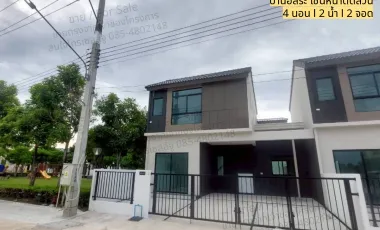 出售 和 出租 4 卧室 联排别墅 在 Mueang Samut Sakhon, Samut Sakhon