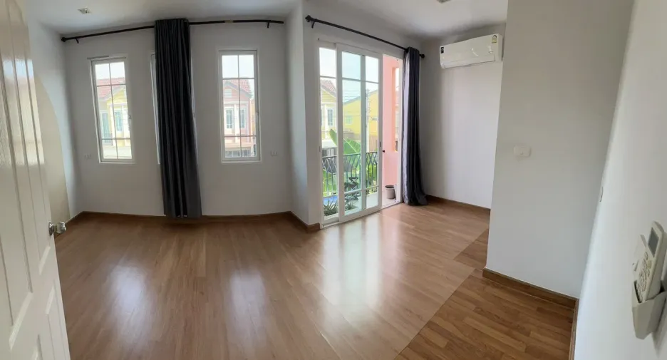 Haus zum Kauf und zur Miete mit 4 Zimmer in Mueang Samut Sakhon, Samut Sakhon