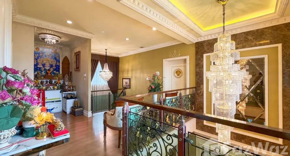 For sale 4 bedrooms house in Mueang Nonthaburi, Nonthaburi