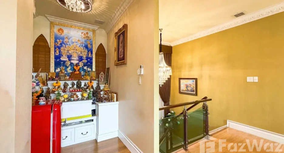 For sale 4 bedrooms house in Mueang Nonthaburi, Nonthaburi