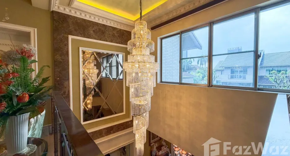 For sale 4 bedrooms house in Mueang Nonthaburi, Nonthaburi