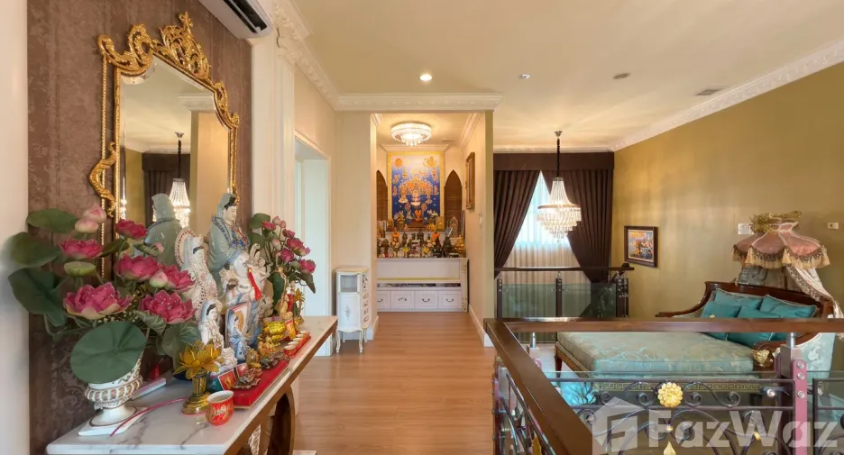 For sale 4 bedrooms house in Mueang Nonthaburi, Nonthaburi