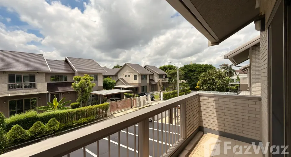 For sale 4 bedrooms house in Mueang Nonthaburi, Nonthaburi