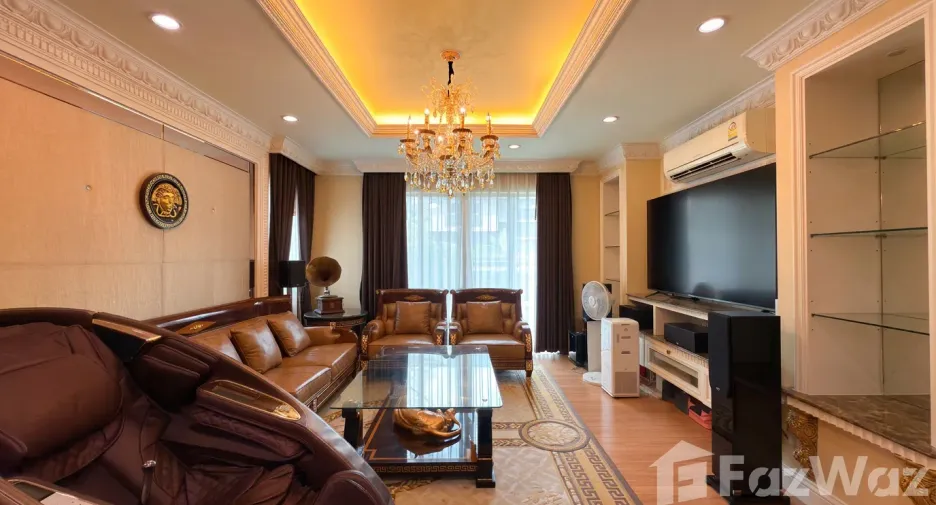 For sale 4 bedrooms house in Mueang Nonthaburi, Nonthaburi