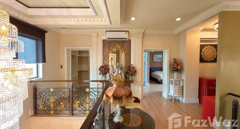 For sale 4 bedrooms house in Mueang Nonthaburi, Nonthaburi
